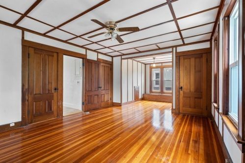 64 Brk Ave, Newton MA 02460-1508 exterior