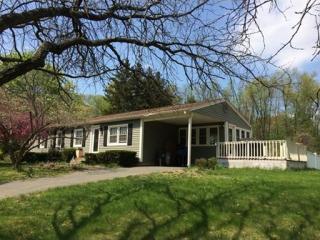 31 Longmeadow Dr, Amherst, MA 01002-3225