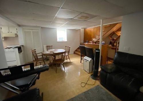 747 Penn St, Fall River MA 02724-1276 exterior