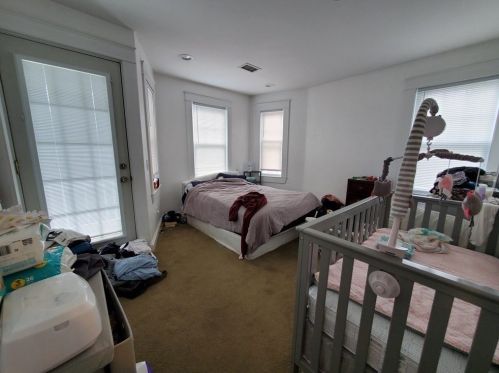 8 Ipswich St, Seekonk MA 02771 exterior