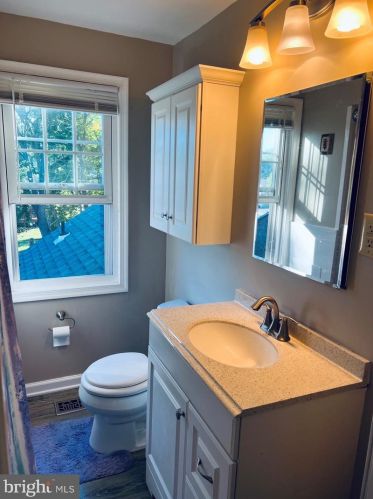 512 Pennsylvania Ave, West Deptford NJ 08063-1224 exterior