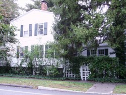 1791 Beacon St, Newton, MA 02468-1402