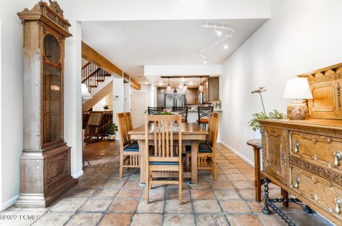 3073 Fawn Dr, Park City UT 84098-5368 exterior