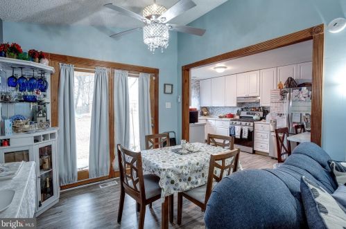 180 Sacramento Ct, West Deptford NJ  08051-1361 exterior