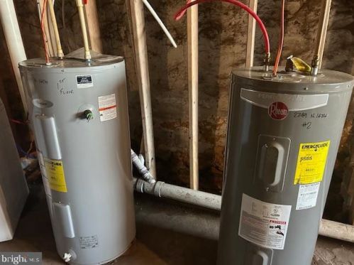 2249 16 St, Philadelphia PA 19132-4402 exterior