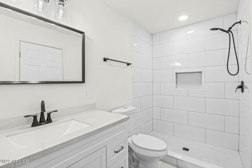 8219 25 St, Phoenix AZ 85042-7019 exterior