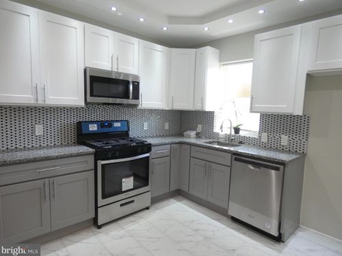 1920 Godfrey Ave, Philadelphia PA  19141-1302 exterior