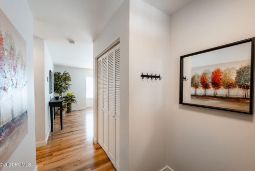 160 Parkview Dr, Park City UT 84098-5149 exterior