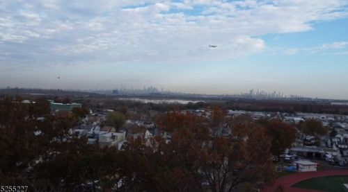 264 Davis Ave, Kearny NJ 07032-3402 exterior