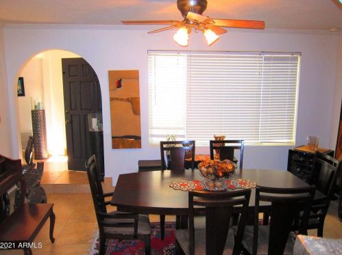 3634 Charter Oak Rd, Phoenix AZ 85032-7452 exterior