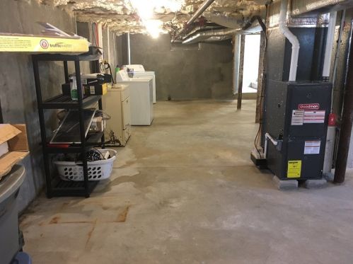 21 Pear St, Fall River MA 02720-5324 exterior