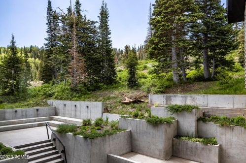 143 White Pne Cyn Rd, Park City UT 84060-6505 exterior