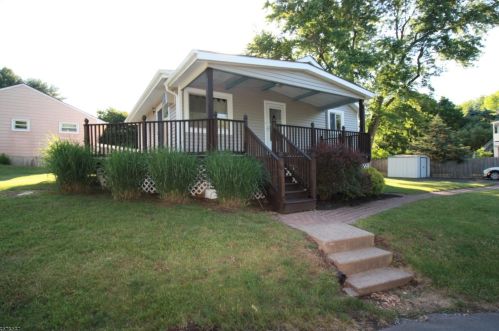 289 Hillcrest Dr, Milford, NJ 08848-1003