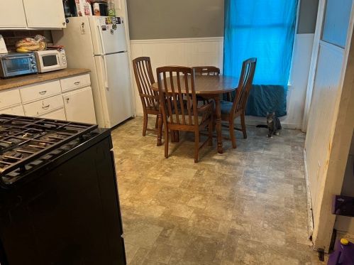 235 Mott St, Fall River MA 02721-2779 exterior