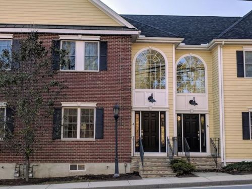 129 Cambridge St, Burlington MA  01803-3711 exterior