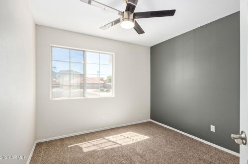 1222 Beverly Ln, Phoenix AZ 85032-3408 exterior