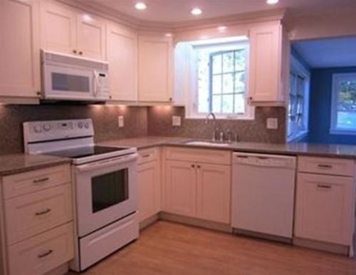 7 Charles St, North Reading MA  01864-1502 exterior