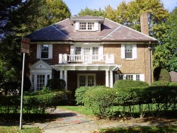 11 Merrill Rd, Newton, MA 02459-1320