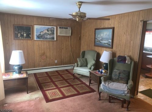 22 Carlson Pl, Lake Hiawatha, NJ 07034-3102