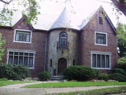 6 Ellis Rd, Newton, MA 02465-2917