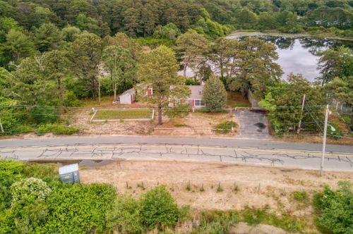 280 Great Pond Rd, Eastham MA  02642-2402 exterior