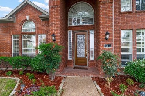 3404 Walington Dr, Plano TX  75093-7447 exterior