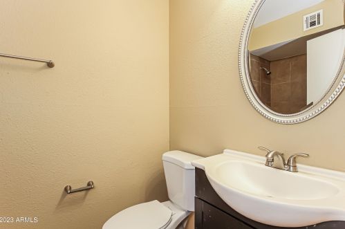 4610 75th Dr, Phoenix AZ  85033-1206 exterior