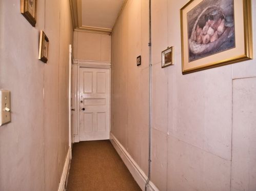 56 6th St, New Bedford MA 02740-6118 exterior