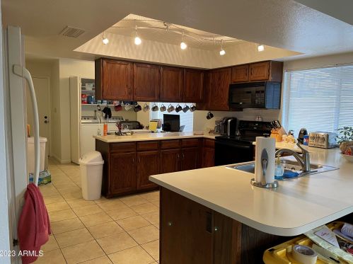 16017 34th Ave, Phoenix AZ 85051-1206 exterior