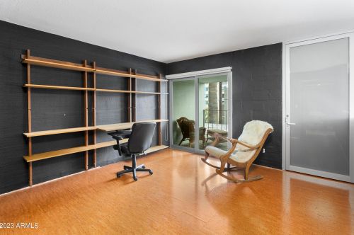 3241 Camelback Rd, Phoenix AZ 85033-1455 exterior