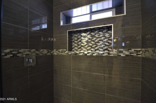 1932 Alta Vista Rd, Phoenix AZ 85041-5443 exterior