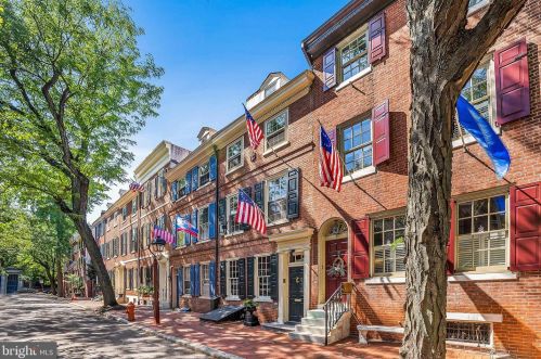 337 6th St, Philadelphia PA  19106-4138 exterior