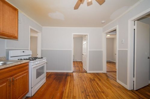 1 Wilson St, Worcester MA 01604-2825 exterior