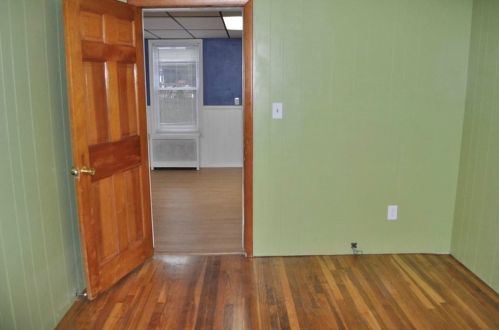 68 Windsor St, Worcester MA 01605-2141 exterior