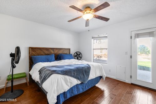 1944 Behrend Dr, Phoenix AZ 85027-3834 exterior