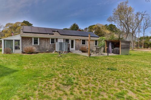 120 Viola Rd, Eastham MA  02642-1792 exterior