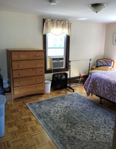 89 Charles St, Whitman MA 02382-2005 exterior