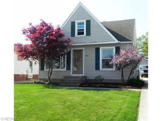 6011 Belmere Dr, Cleveland, OH 44129-5102