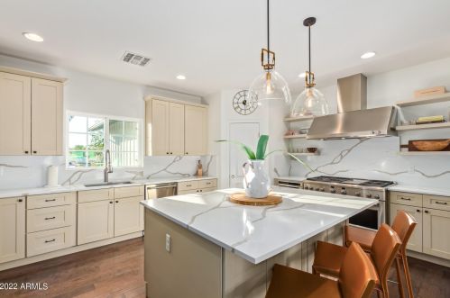 3819 41 Pl, Phoenix AZ 85044-1331 exterior