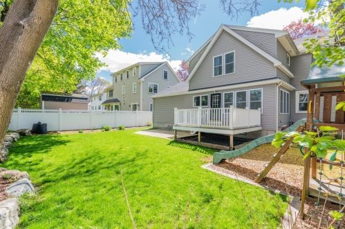 76 Browning Rd, Arlington, MA 02476-7052