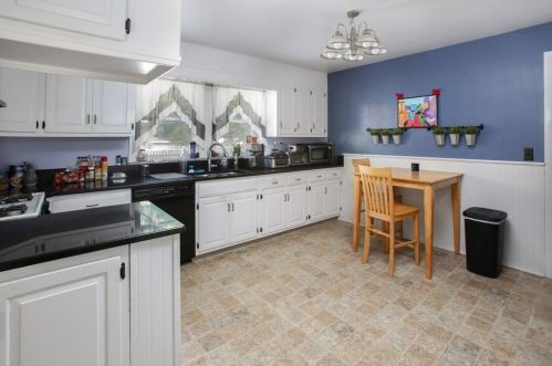 42 Estabrook Rd, Quincy MA 02170-3902 exterior