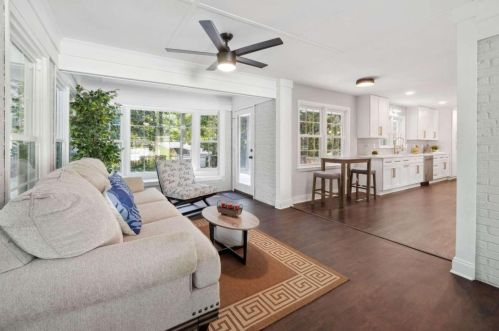 2022 Deren Way, Atlanta GA  30345-3710 exterior