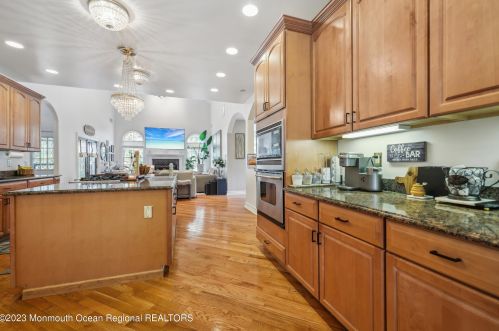 750 Farmingdale Rd, Jackson Twp NJ 08527-4301 exterior