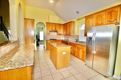 1115 Deep River Dr, Richmond TX  77469-6247 exterior