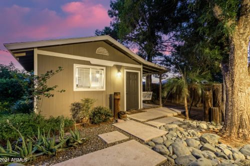 18824 30th St, Phoenix AZ  85050-3412 exterior