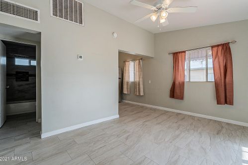 1817 38 Dr, Phoenix AZ 85053-5407 exterior