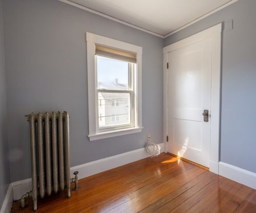 24 Bussey St, Dedham MA 02026-2239 exterior