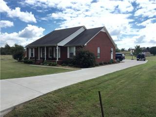 20 Old Camargo Rd, Fayetteville TN  37334-6306 exterior