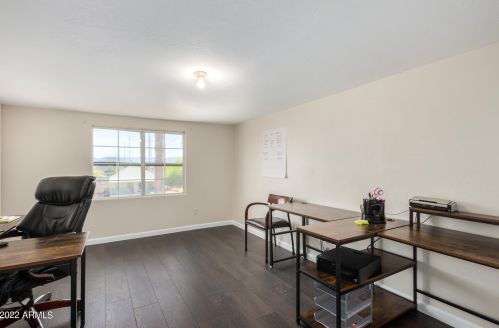 819 3rd Ave, Phoenix AZ 85023-6204 exterior