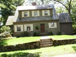 118 Walnut Hill Rd, Newton, MA 02461-1837